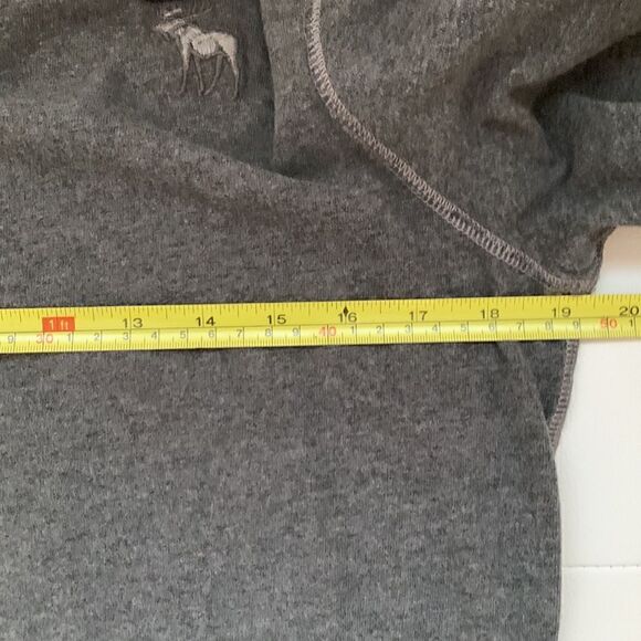 Abercrombie & Fitch Boys Gray Sweater Pullover  Size M - Picture 7 of 9